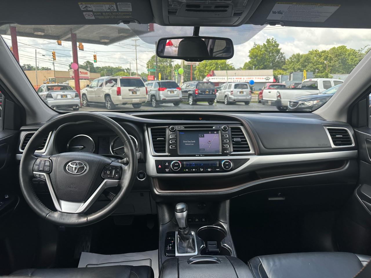 Toyota Highlander AWD 4dr V6 XLE (Natl) 2015