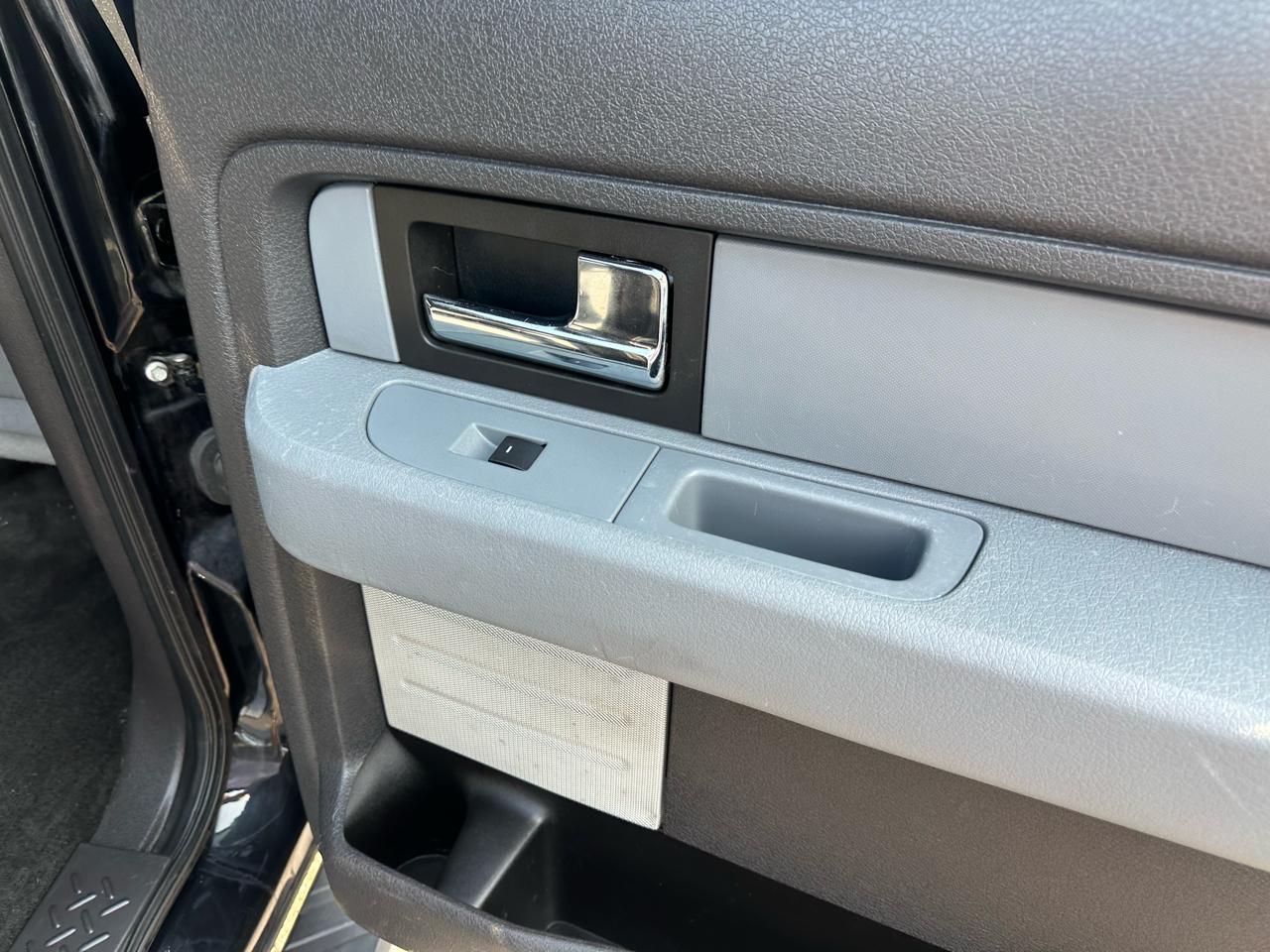 Ford F-150 4WD SuperCrew 145" Platinum 2013