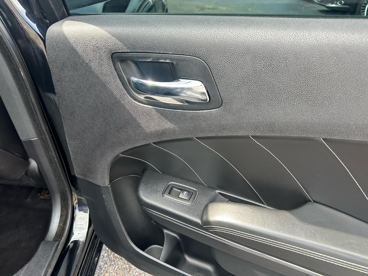Dodge Charger 4dr Sdn RT Plus AWD 2014