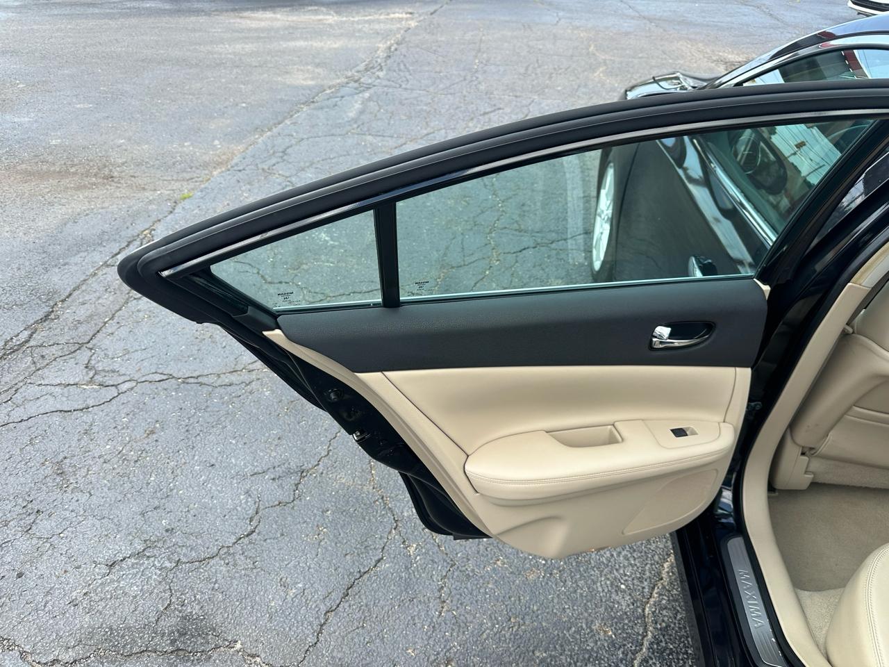 Nissan Maxima 4dr Sdn 3.5 SV w/Premium Pkg 2014