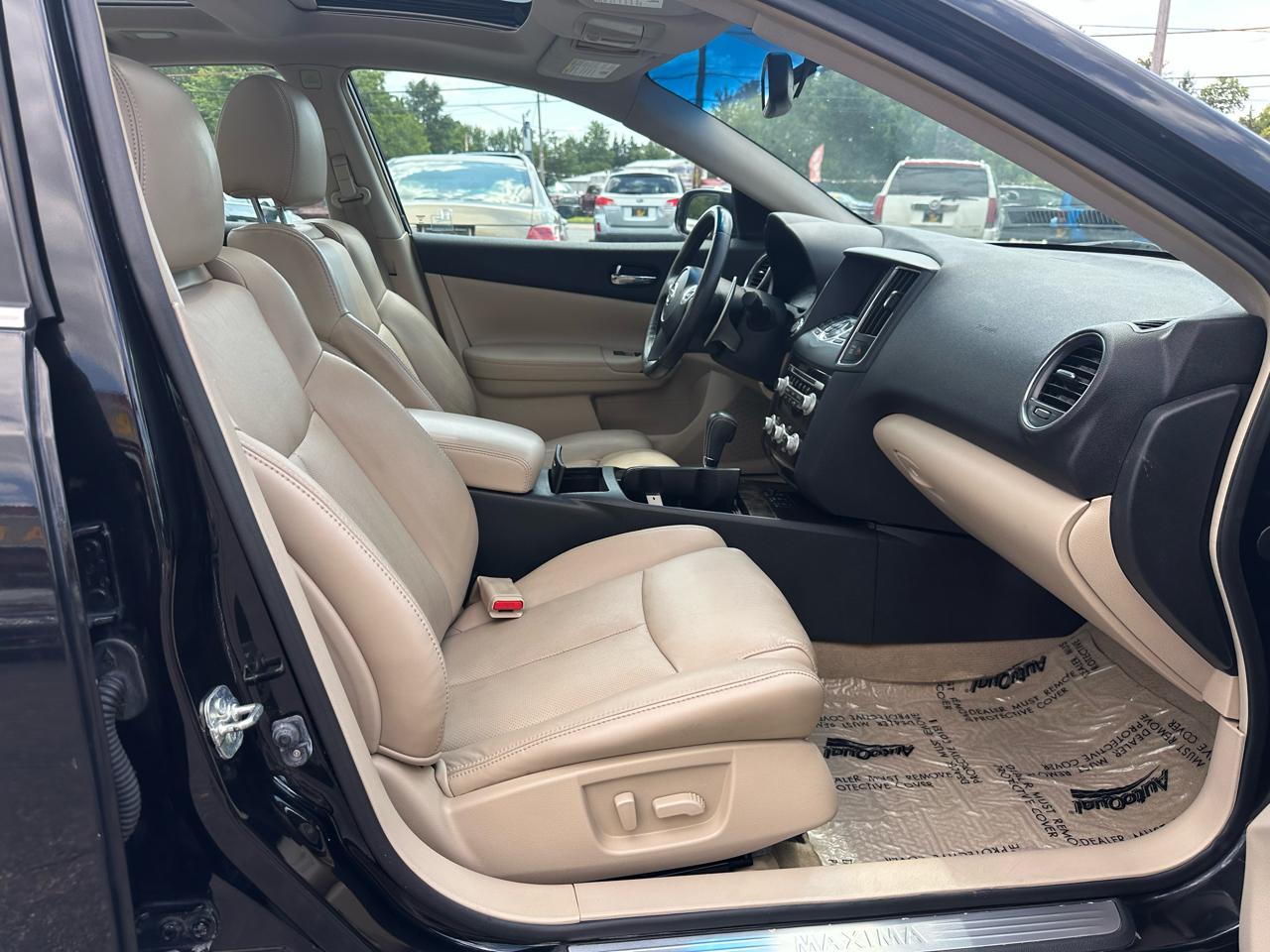 Nissan Maxima 4dr Sdn 3.5 SV w/Premium Pkg 2014