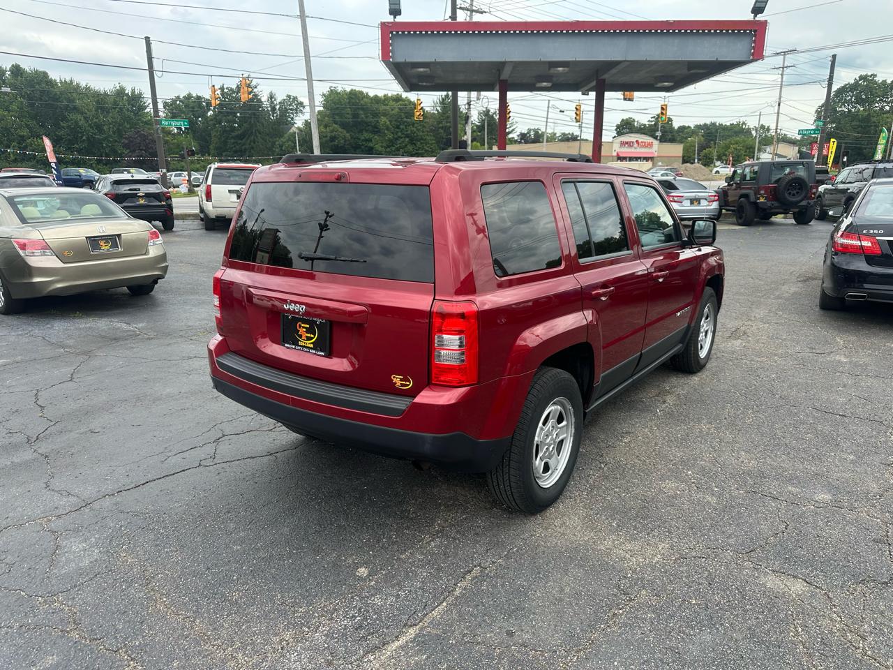 Jeep Patriot FWD 4dr Sport 2012