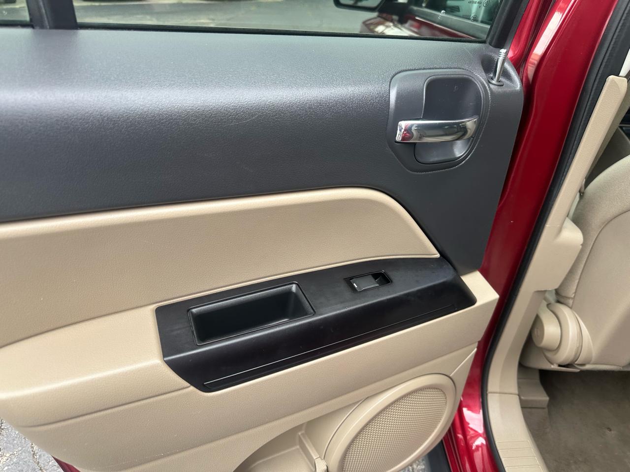 Jeep Patriot FWD 4dr Sport 2012
