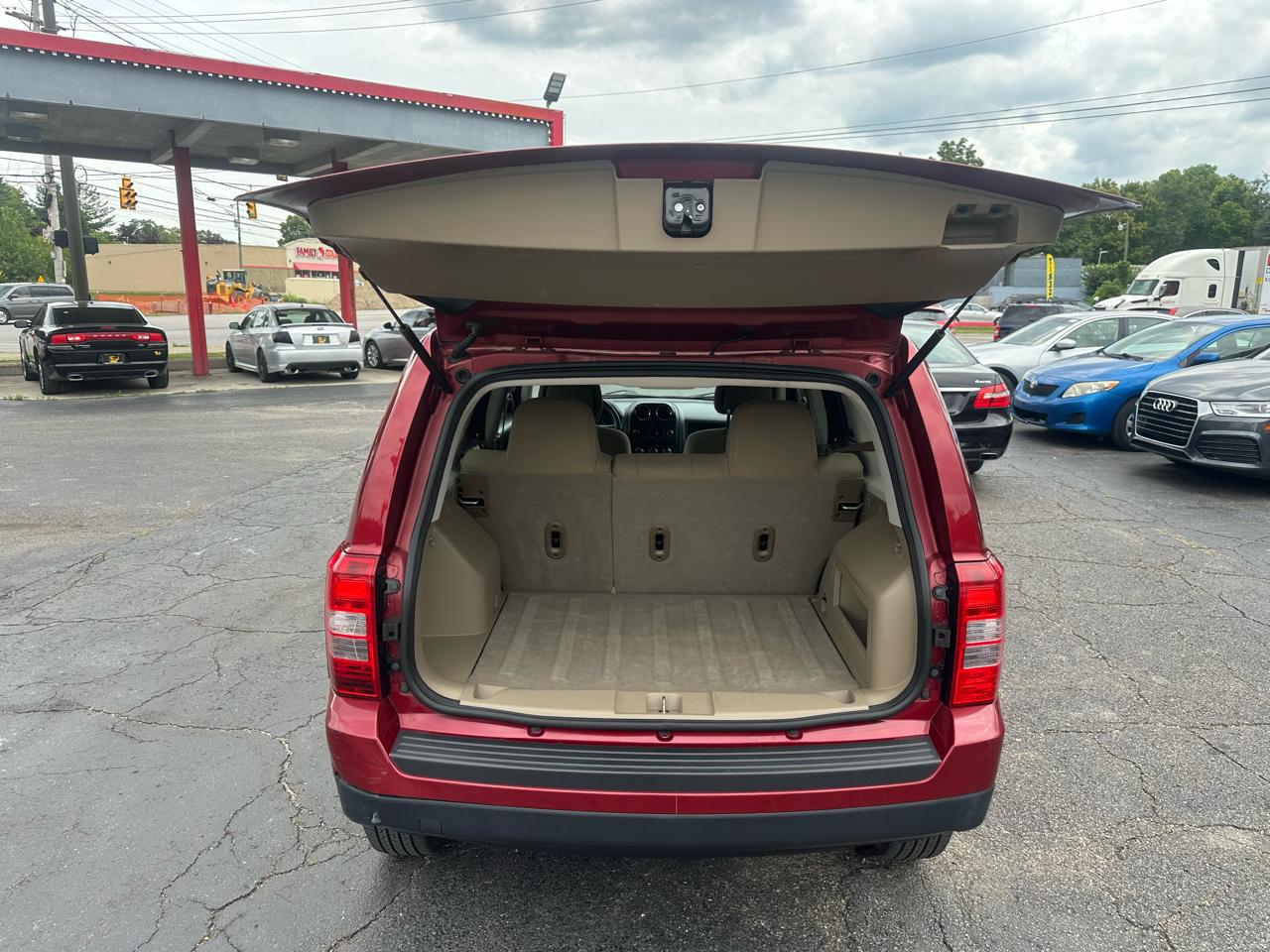 Jeep Patriot FWD 4dr Sport 2012