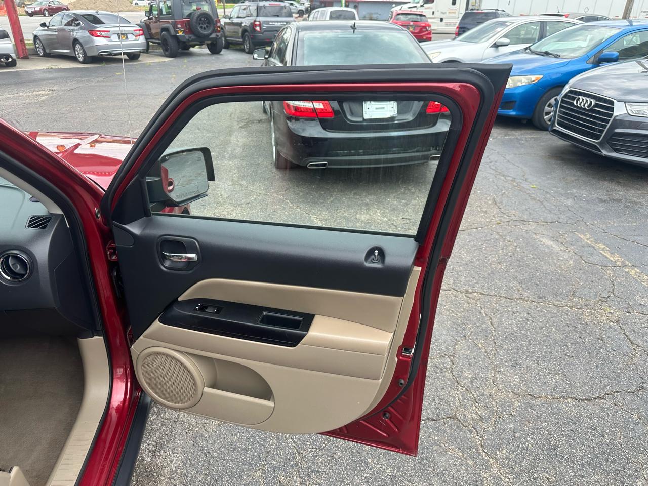 Jeep Patriot FWD 4dr Sport 2012