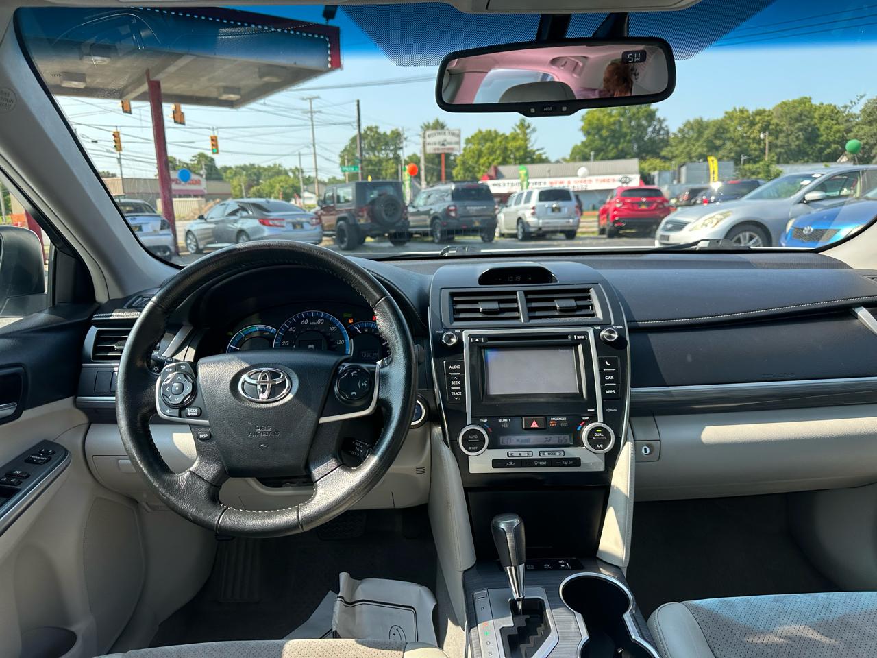 Toyota Camry Hybrid 4dr Sdn XLE (Natl) 2012