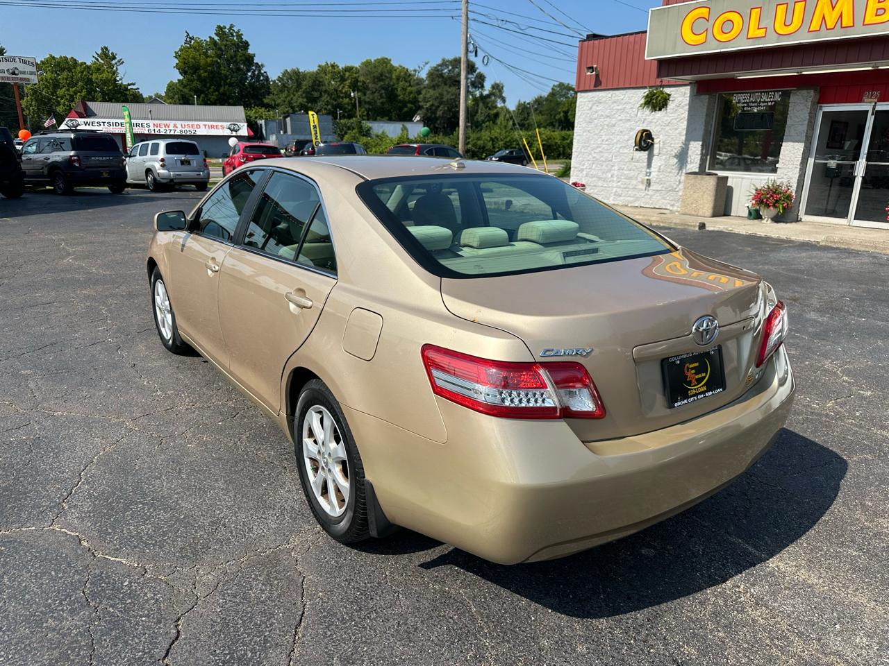 Toyota Camry 4dr Sdn I4 Man (Natl) 2010
