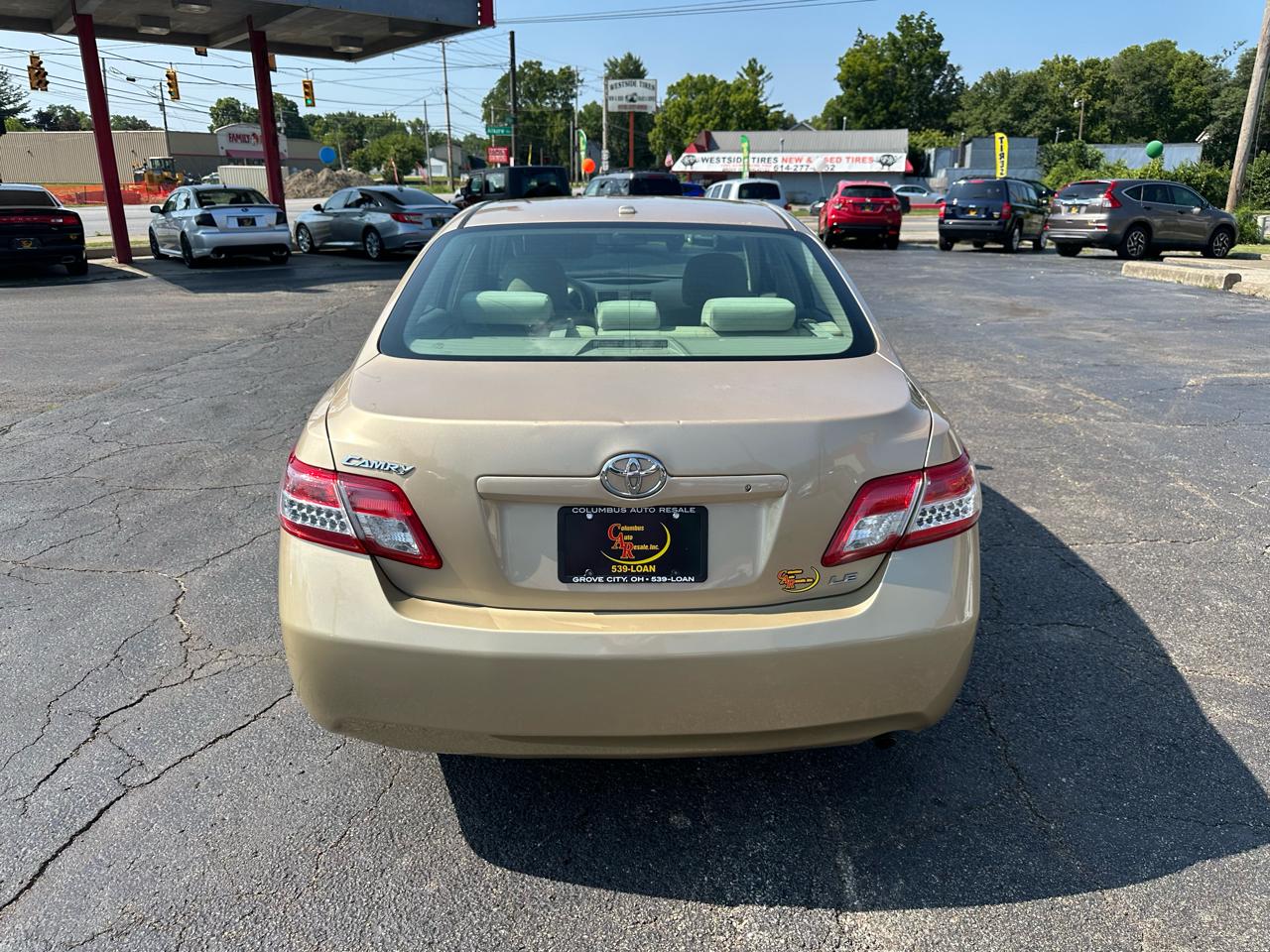 Toyota Camry 4dr Sdn I4 Man (Natl) 2010