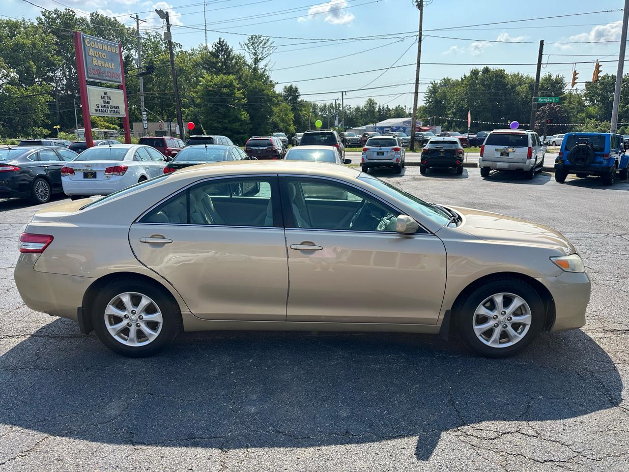 Toyota Camry 4dr Sdn I4 Man (Natl) 2010