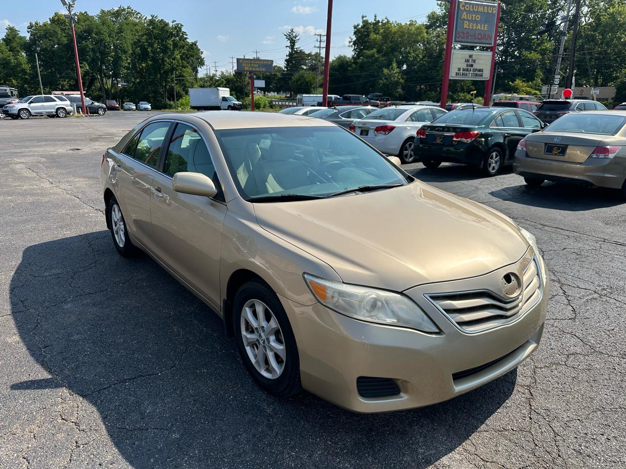 Toyota Camry 4dr Sdn I4 Man (Natl) 2010