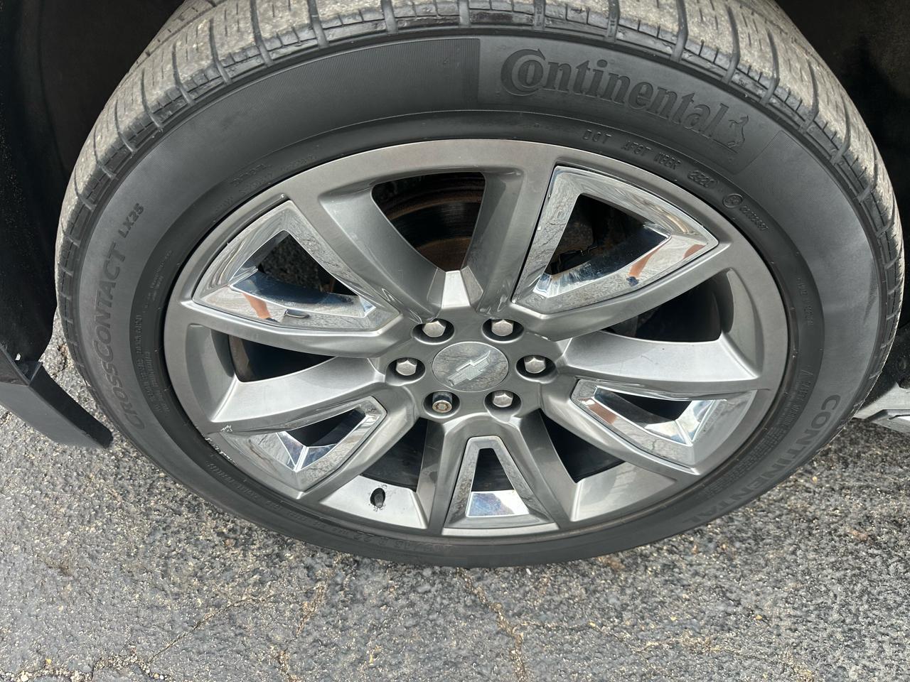 Chevrolet Suburban 4WD 4dr LTZ 2015