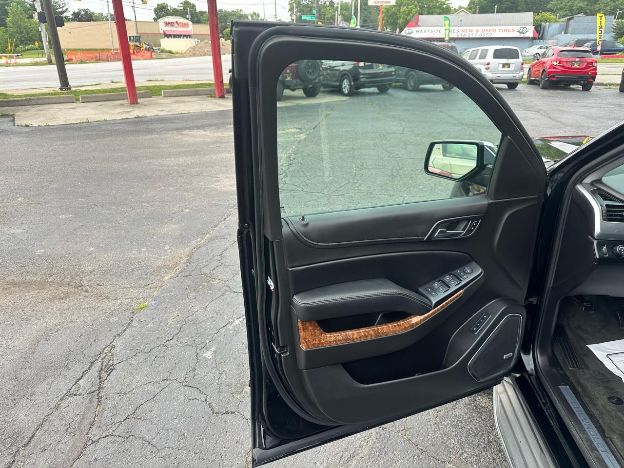 Chevrolet Suburban 4WD 4dr LTZ 2015