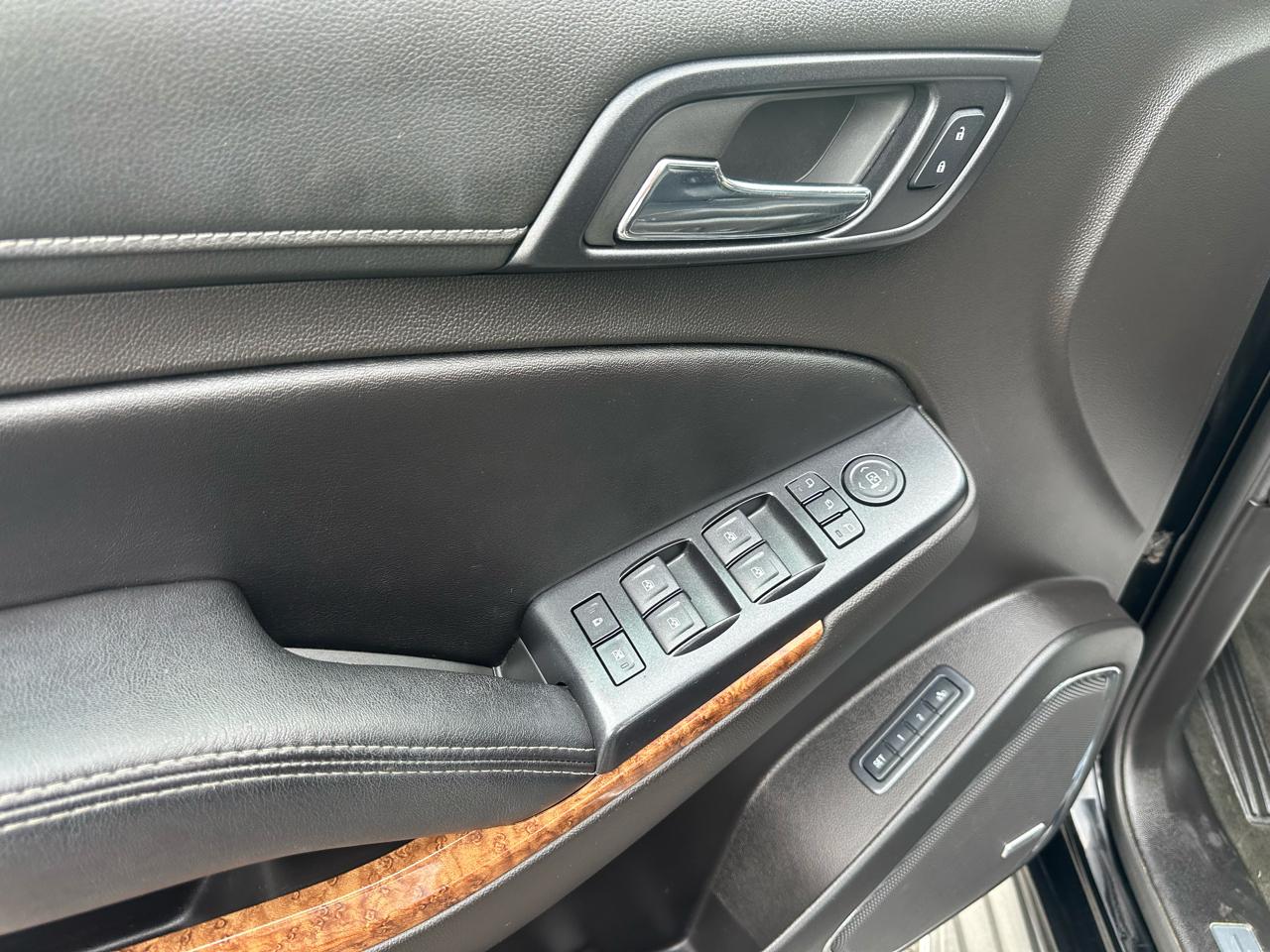 Chevrolet Suburban 4WD 4dr LTZ 2015