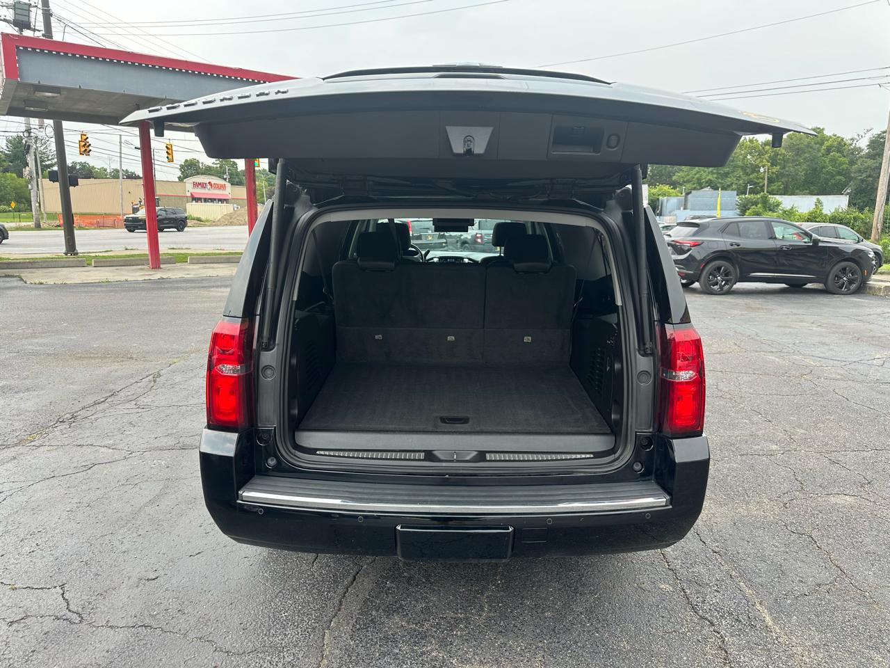 Chevrolet Suburban 4WD 4dr LTZ 2015