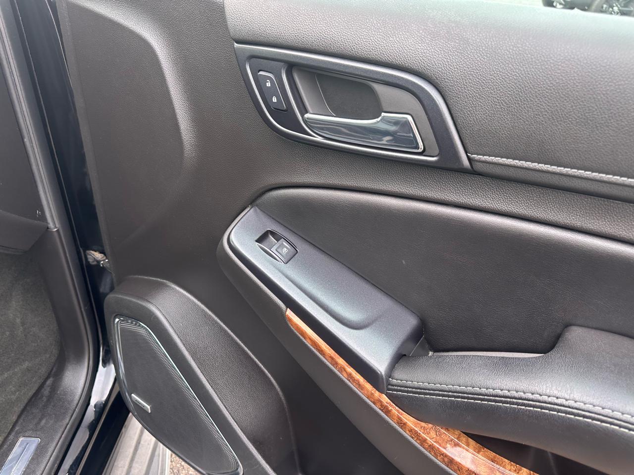Chevrolet Suburban 4WD 4dr LTZ 2015