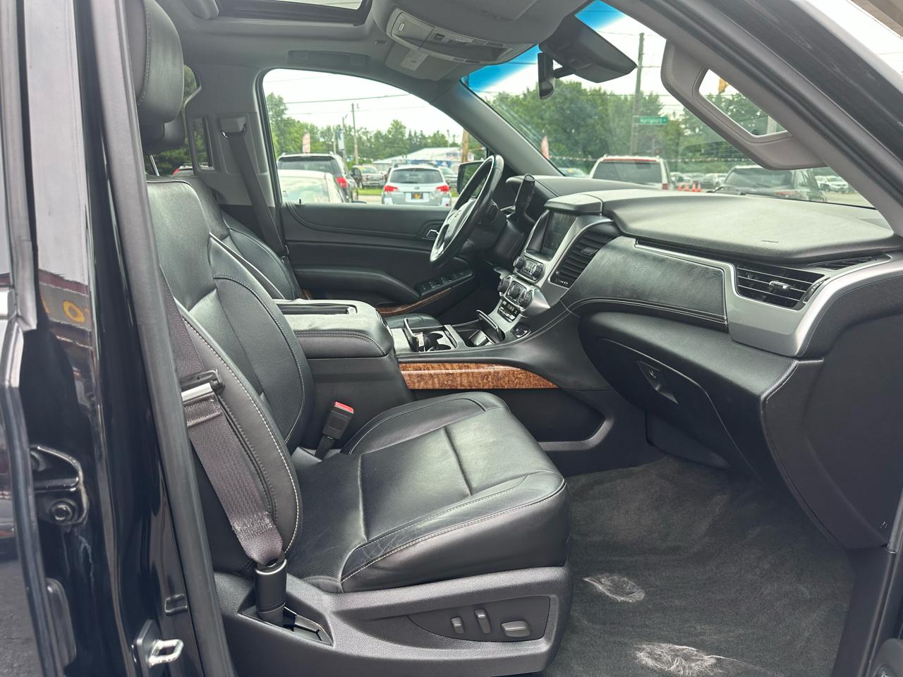 Chevrolet Suburban 4WD 4dr LTZ 2015