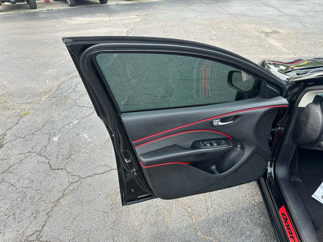 Dodge Dart 4dr Sdn SXT 2013