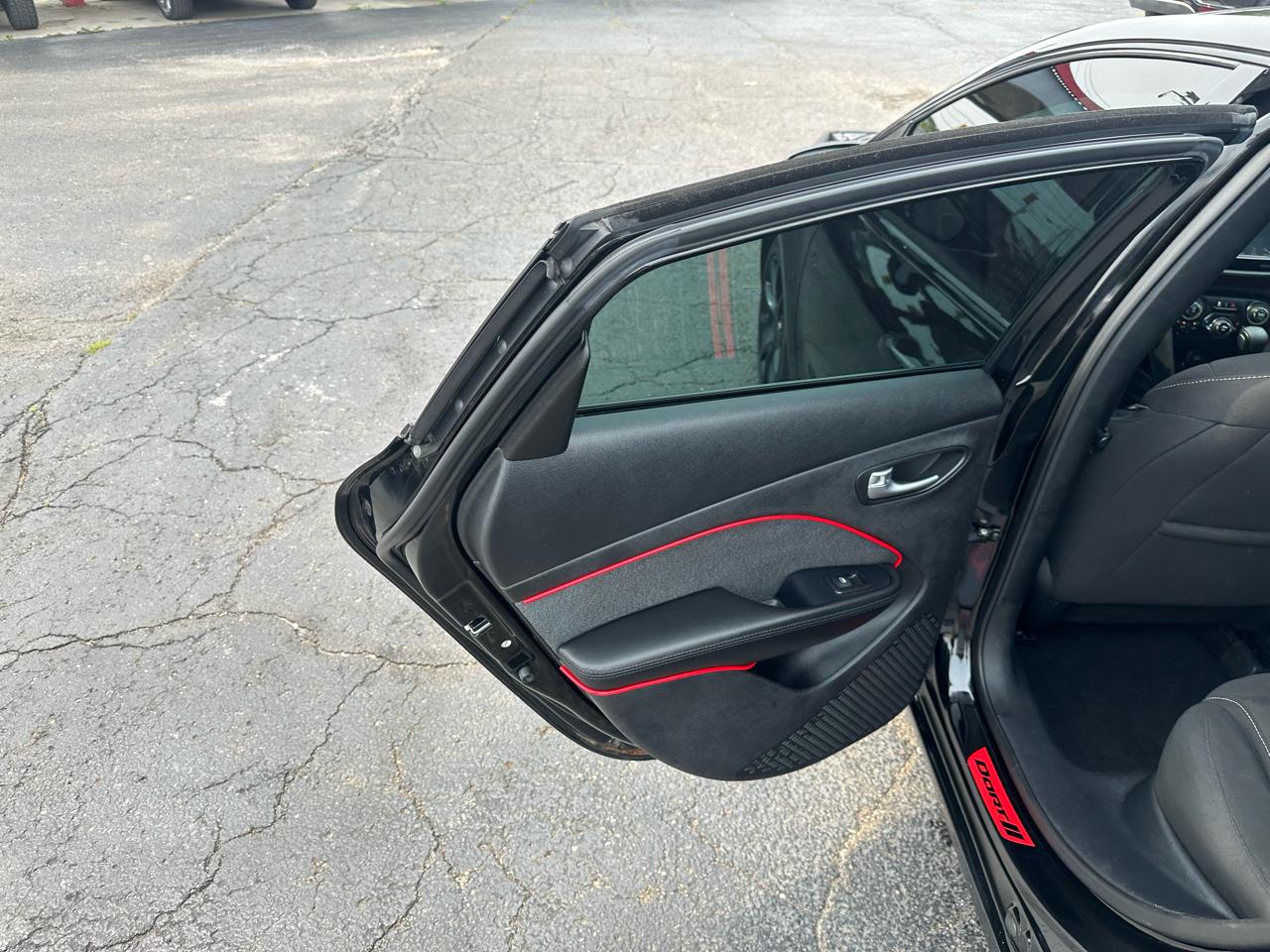 Dodge Dart 4dr Sdn SXT 2013