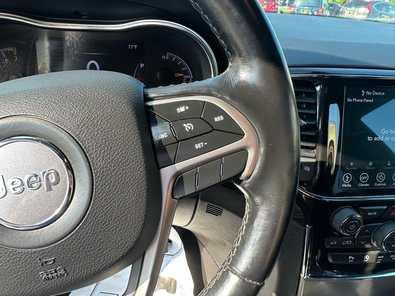 Jeep Grand Cherokee Laredo X 4x4 2021