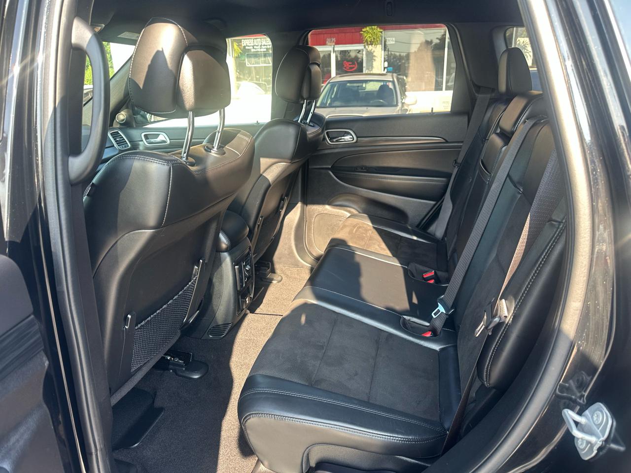 Jeep Grand Cherokee Laredo X 4x4 2021