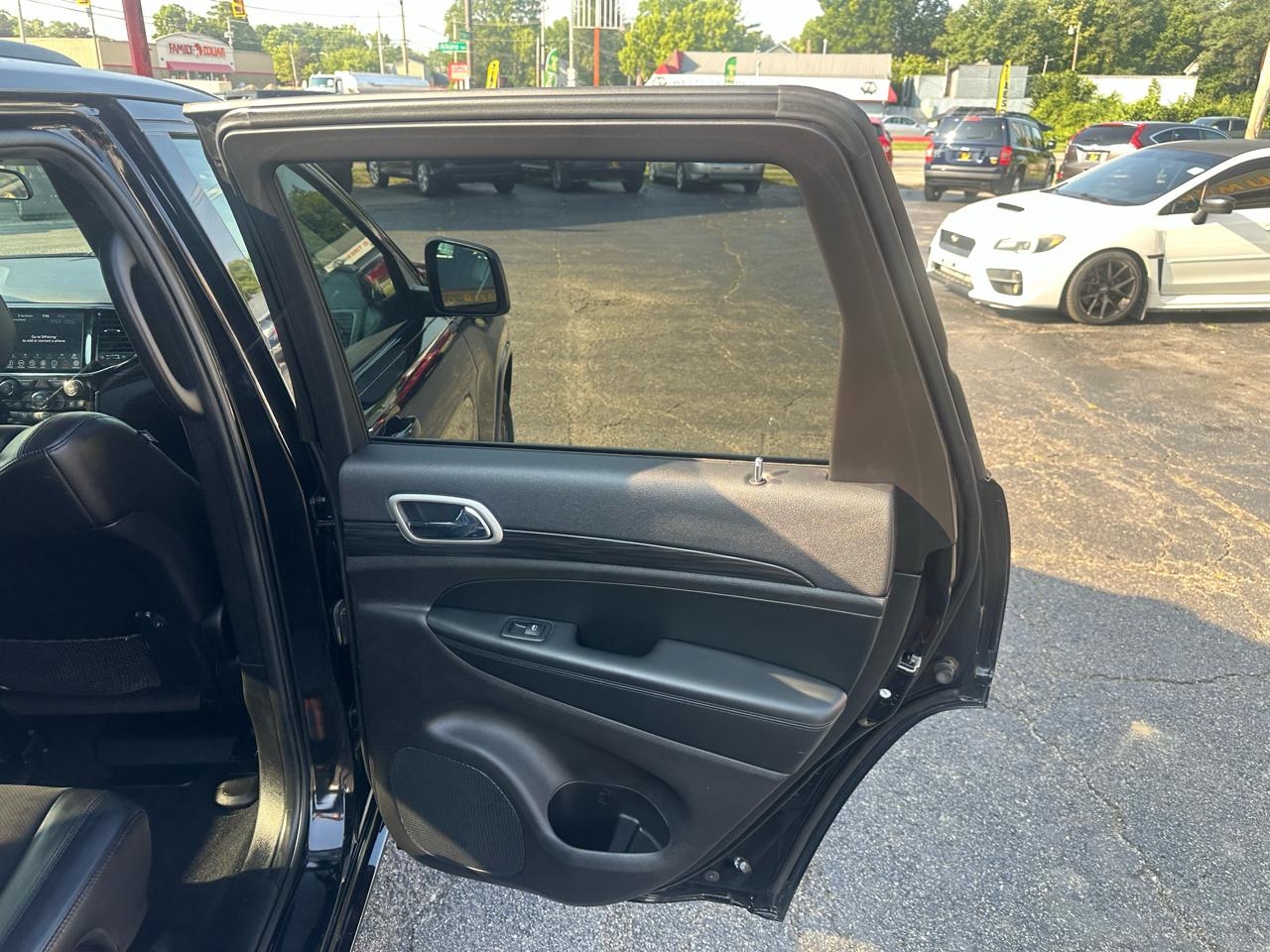 Jeep Grand Cherokee Laredo X 4x4 2021