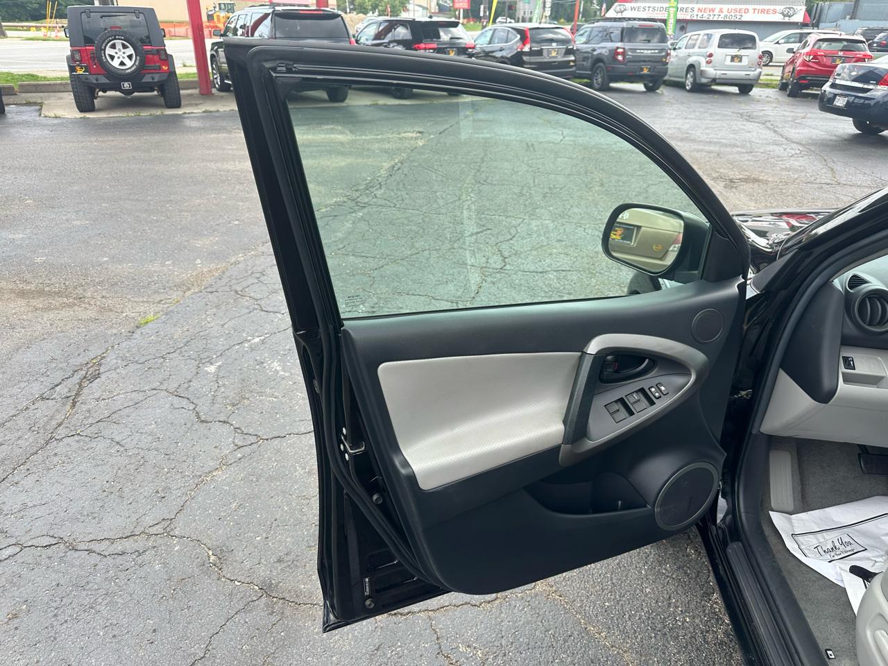 Toyota RAV4 4WD 4dr I4 Limited (Natl) 2012