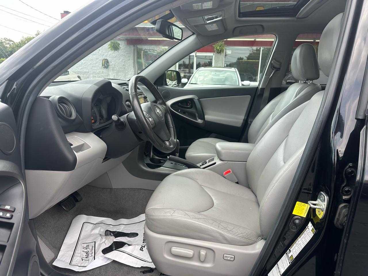Toyota RAV4 4WD 4dr I4 Limited (Natl) 2012
