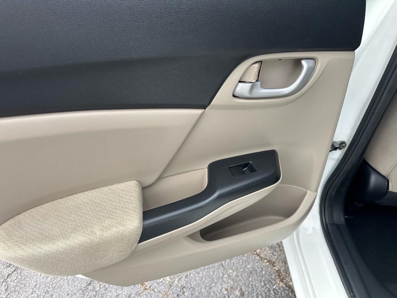 Honda Civic Sdn 4dr Auto LX 2013