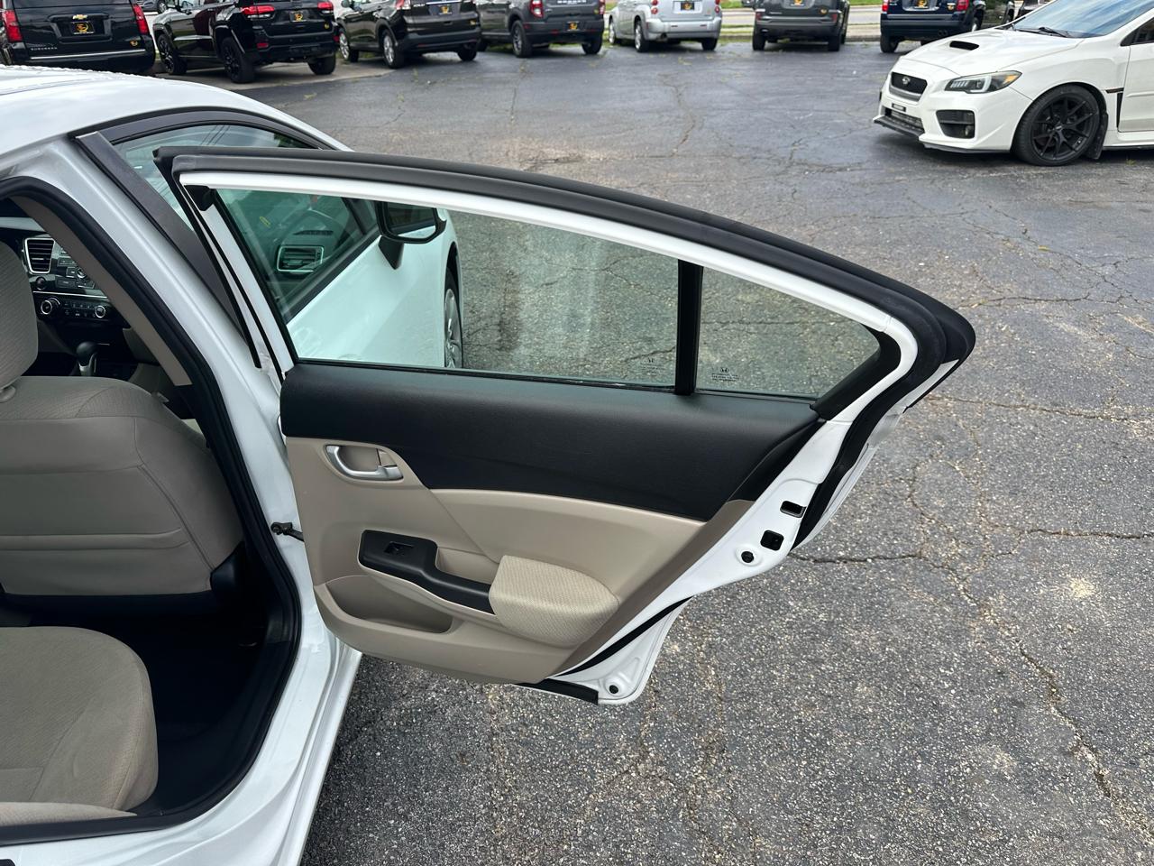 Honda Civic Sdn 4dr Auto LX 2013