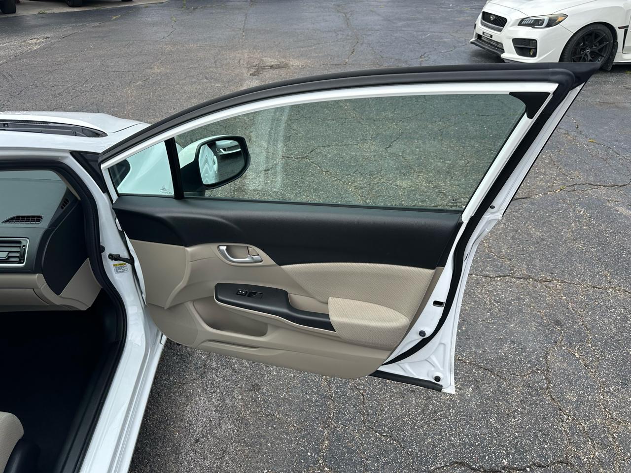 Honda Civic Sdn 4dr Auto LX 2013