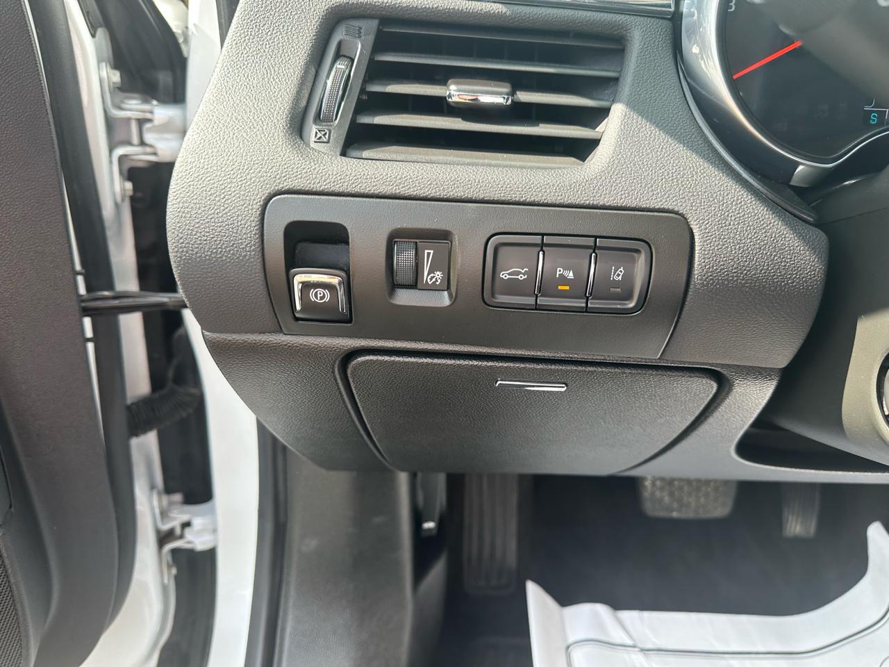 Chevrolet Impala 4dr Sdn Premier w/2LZ 2017