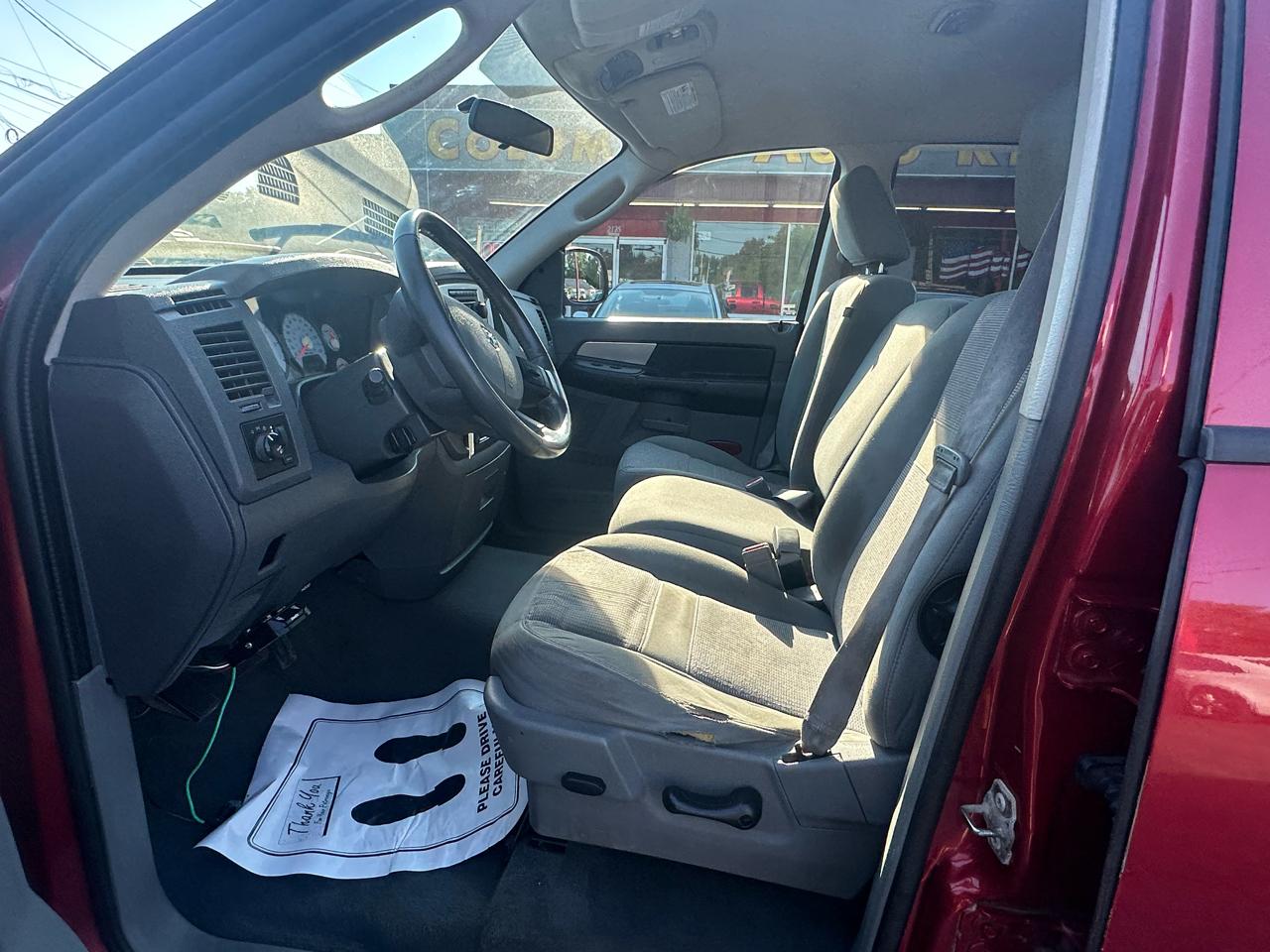 Dodge Ram 1500 4WD Quad Cab 140.5" SLT 2007