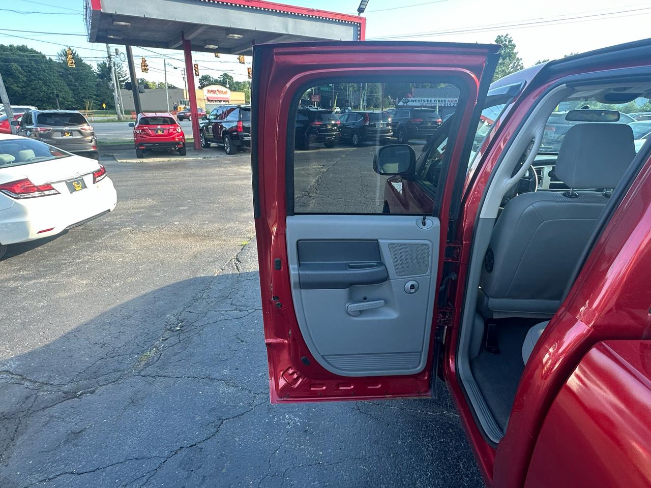 Dodge Ram 1500 4WD Quad Cab 140.5" SLT 2007