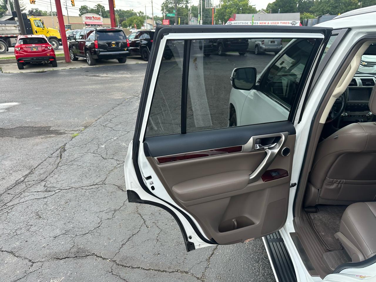 Lexus GX 460 4WD 4dr Luxury 2016