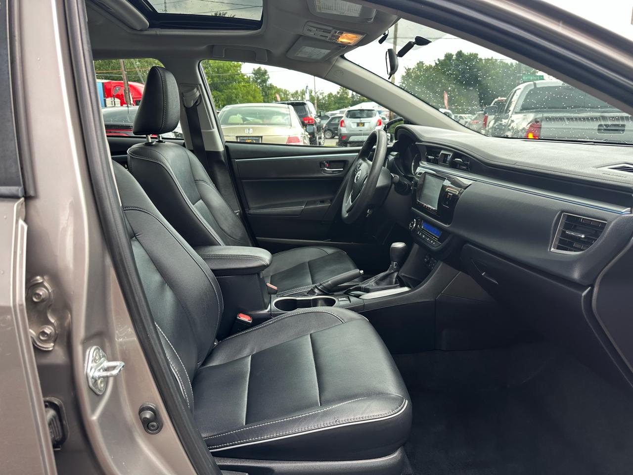 Toyota Corolla 4dr Sdn CVT S w/Special Edition Pkg (Natl) 2016