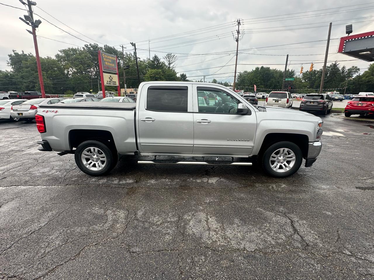 Chevrolet Silverado 1500 4WD Crew Cab 143.5" LT w/1LT 2017
