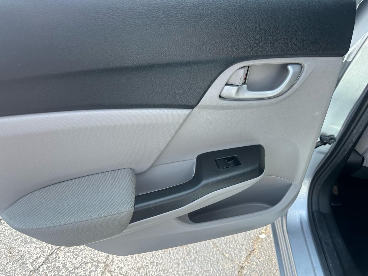 Honda Civic Sedan 4dr CVT LX 2015