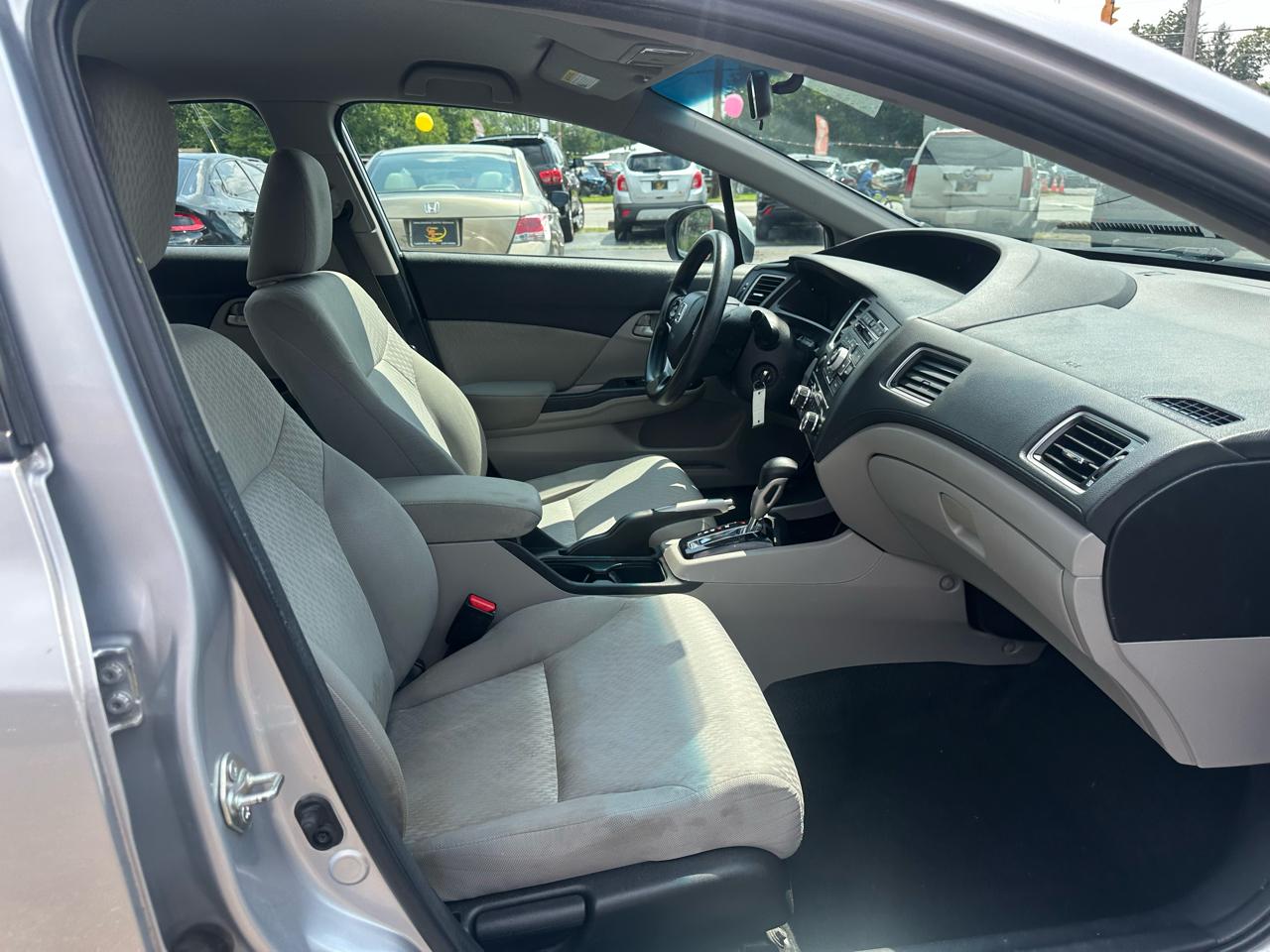 Honda Civic Sedan 4dr CVT LX 2015