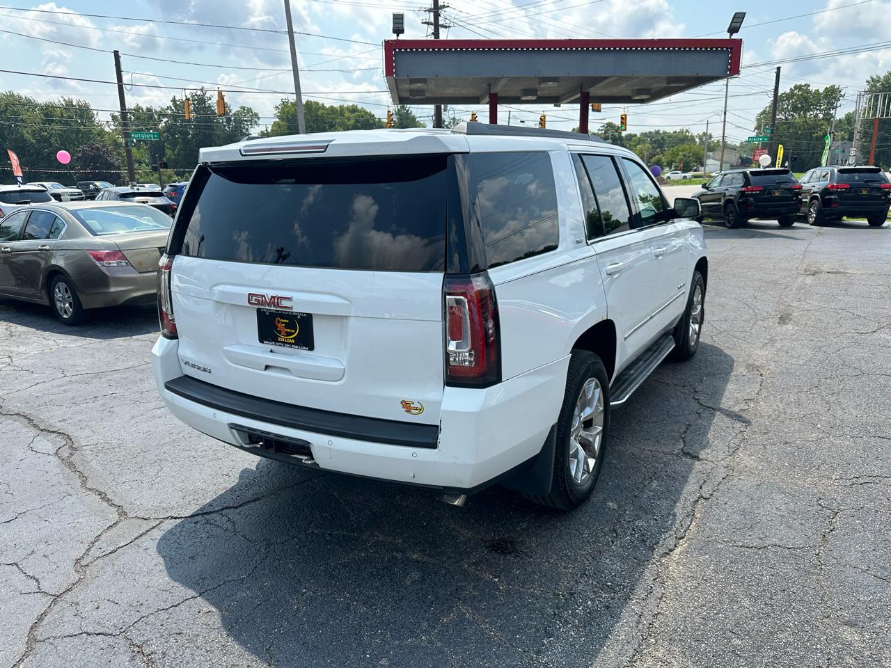 GMC Yukon 4WD 4dr SLT 2015