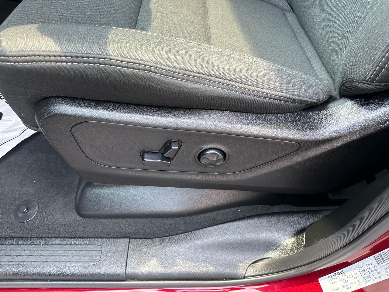 RAM 1500 Big Horn/Lone Star 4x4 Crew Cab 5'7" Box 2019