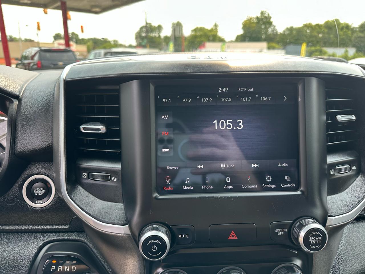 RAM 1500 Big Horn/Lone Star 4x4 Crew Cab 5'7" Box 2019