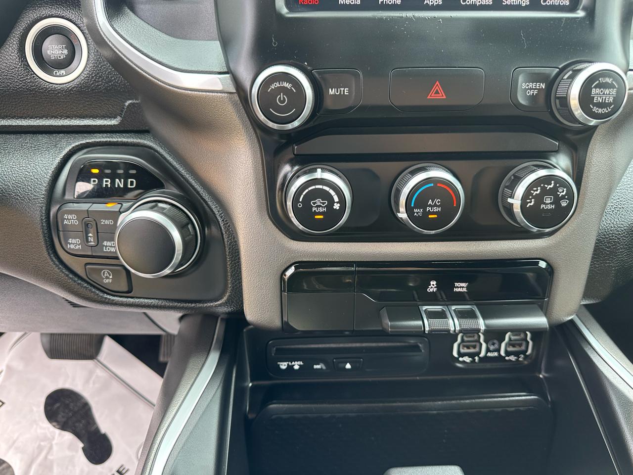RAM 1500 Big Horn/Lone Star 4x4 Crew Cab 5'7" Box 2019