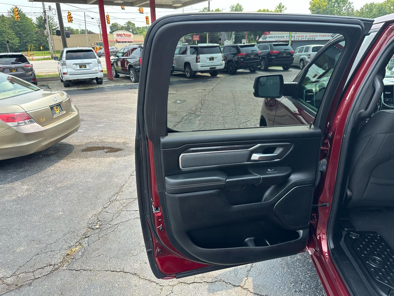 RAM 1500 Big Horn/Lone Star 4x4 Crew Cab 5'7" Box 2019