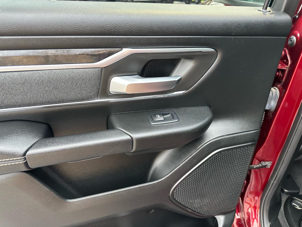 RAM 1500 Big Horn/Lone Star 4x4 Crew Cab 5'7" Box 2019