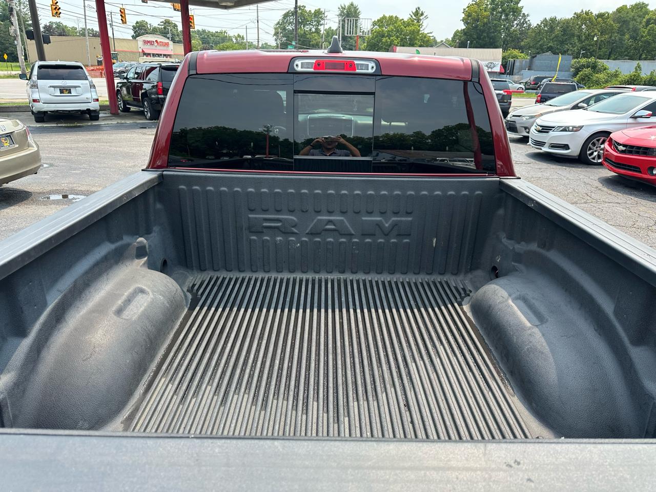 RAM 1500 Big Horn/Lone Star 4x4 Crew Cab 5'7" Box 2019