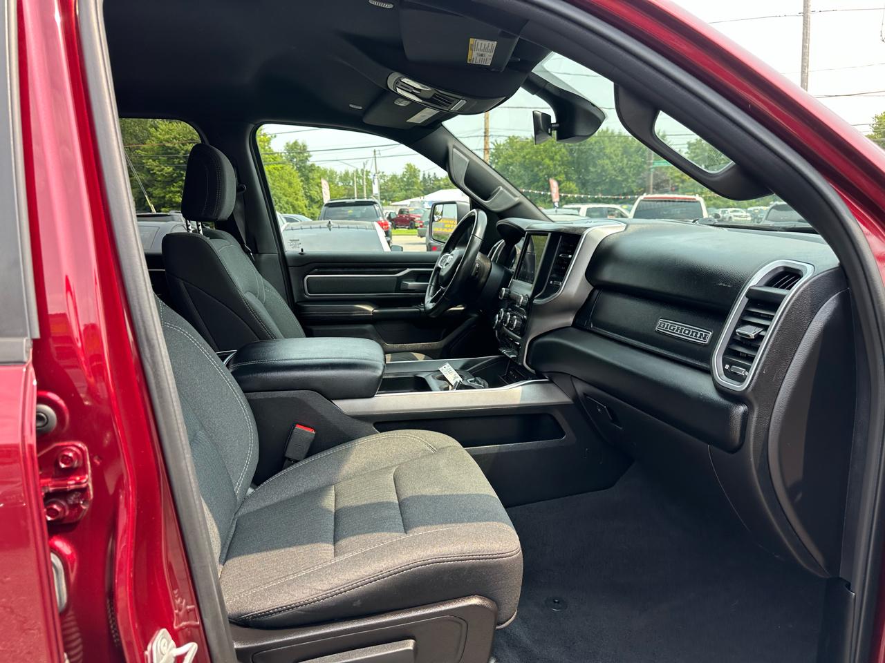 RAM 1500 Big Horn/Lone Star 4x4 Crew Cab 5'7" Box 2019