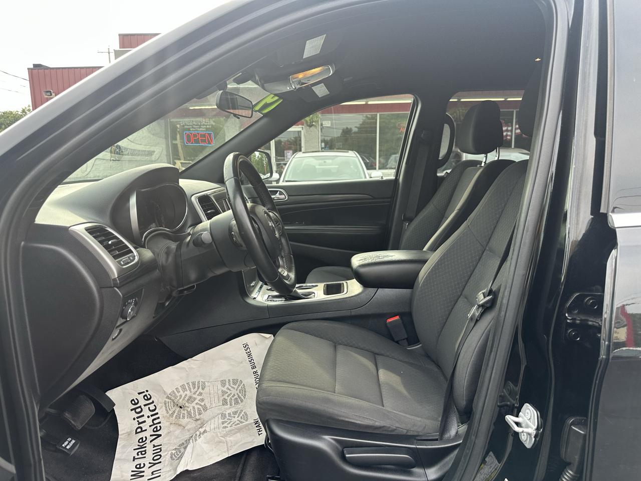 Jeep Grand Cherokee Laredo 4x4 2019