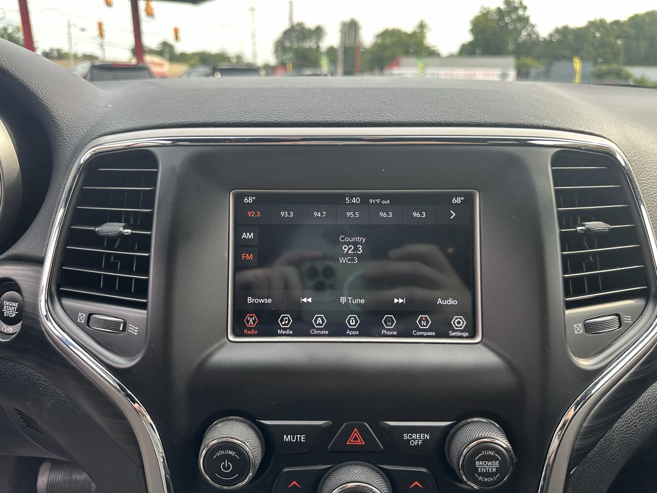 Jeep Grand Cherokee Laredo 4x4 2019