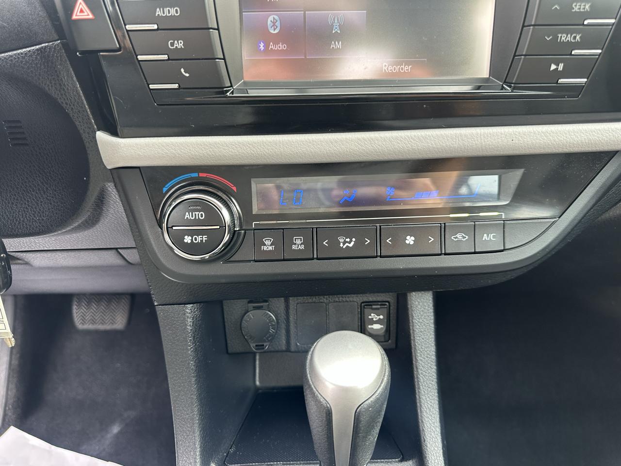 Toyota Corolla 4dr Sdn CVT LE Premium (Natl) 2014