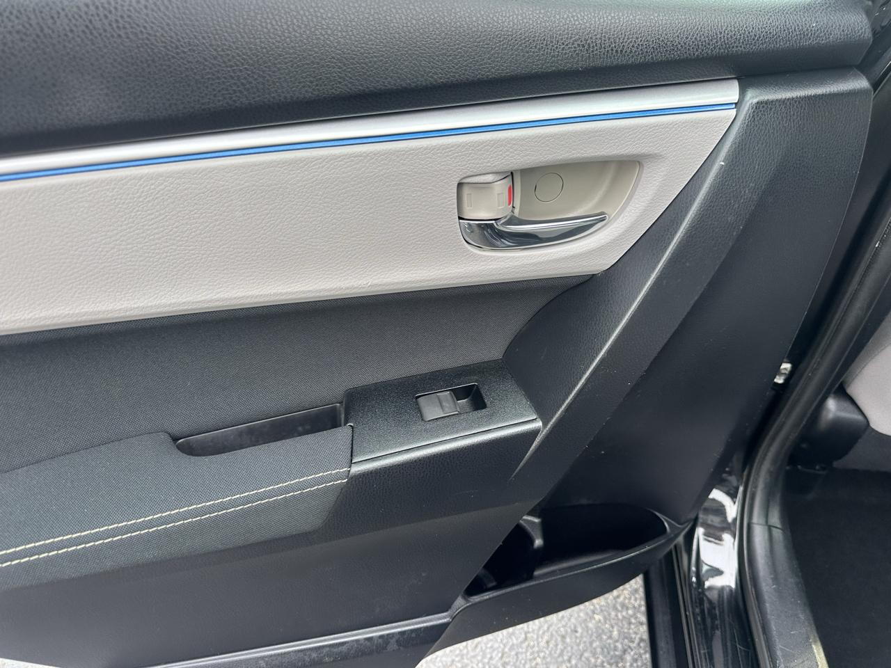 Toyota Corolla 4dr Sdn CVT LE Premium (Natl) 2014